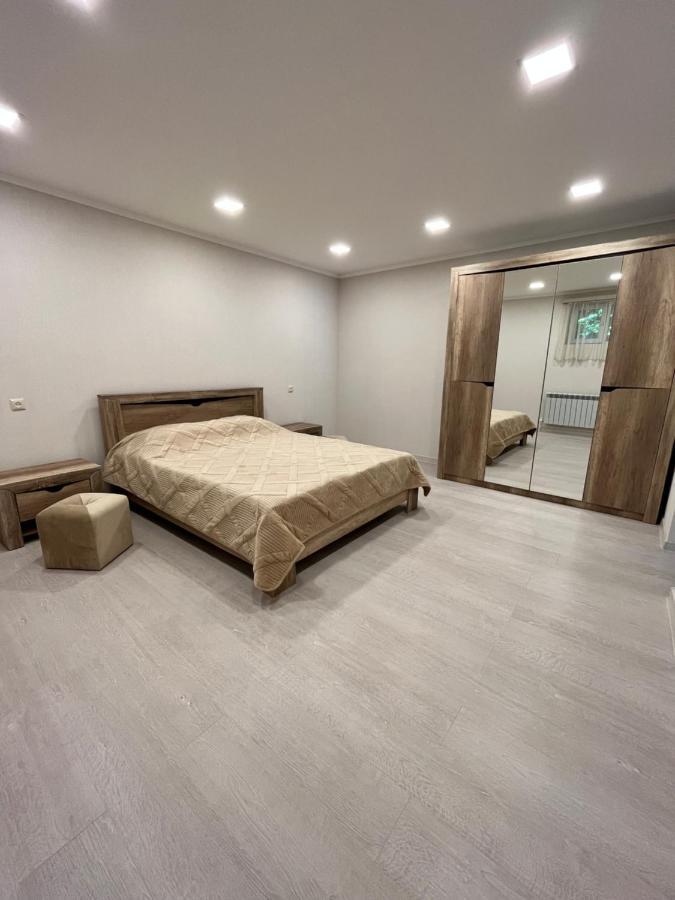 Green Park Guest House Dilidzjan Buitenkant foto