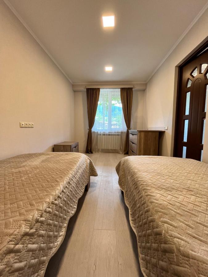 Green Park Guest House Dilidzjan Buitenkant foto